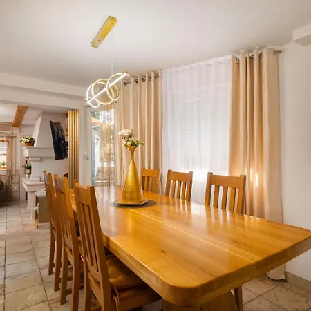 Apartamento Next To The Makarska